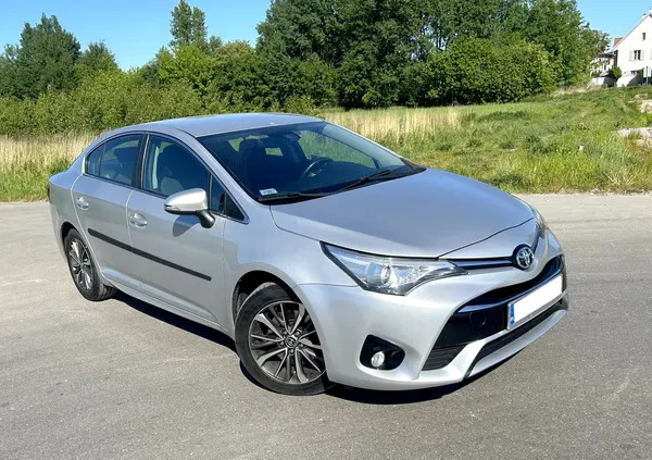 toyota koszalin Toyota Avensis cena 48500 przebieg: 232000, rok produkcji 2015 z Koszalin